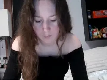 CARMIYNNA – webcam model profile photo Image 18