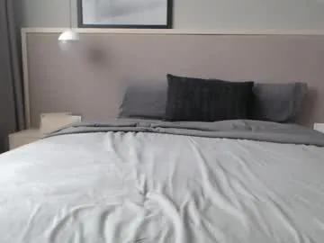 CamilaAlzate – webcam model profile photo Image 2