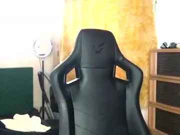 tora3220 – webcam model profile photo Image 6