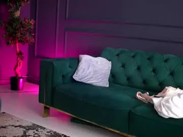 Maya_Willis – webcam model profile photo Image 13