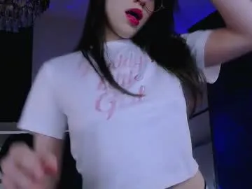 FitnessBunny – webcam model profile photo Image 17