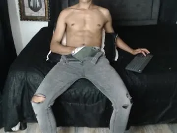 VioletaCook – webcam model profile photo Image 14