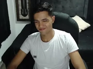 VioletaCook – webcam model profile photo Image 4