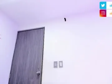 CarolineHailey – webcam model profile photo Image 4