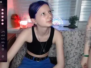 FridaSpencer – webcam model profile photo Image 5