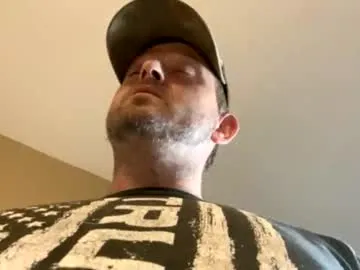 BrunetteSara – webcam model profile photo Image 6