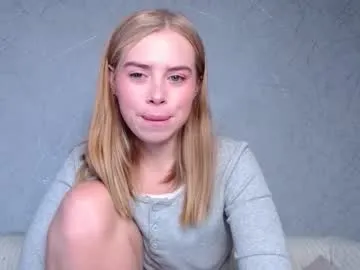 LindyVSAndy – webcam model profile photo Image 13