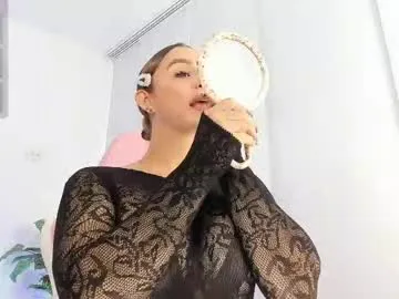 DafneThompson – webcam model profile photo Image 12