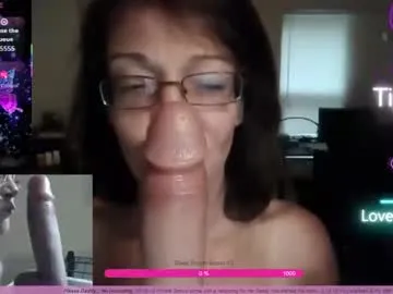 AriBelle – webcam model profile photo Image 8