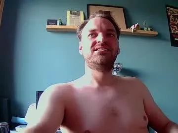 AAASuck – webcam model profile photo Image 4