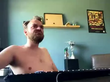 AAASuck – webcam model profile photo Image 7