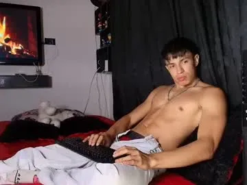 pizza_biceps – webcam model profile photo Image 18