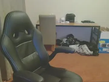 justingtime21 – webcam model profile photo Image 3