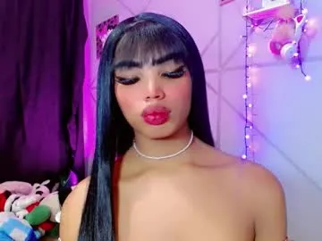 ChloeRosses – webcam model profile photo Image 2