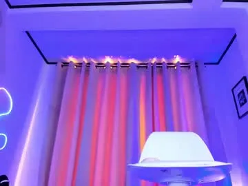 LunaKrismas – webcam model profile photo Image 6