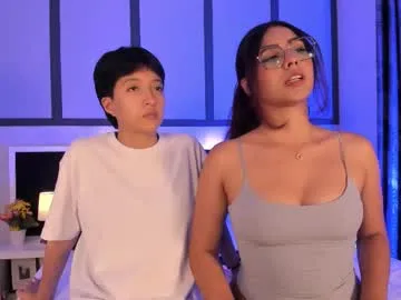 HugeTitties – webcam model profile photo Image 10