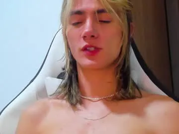 LottiePearl – webcam model profile photo Image 13