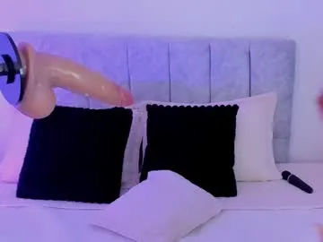 SandiSquirts – webcam model profile photo Image 9