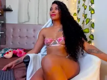 CassieGil – webcam model profile photo Image 12