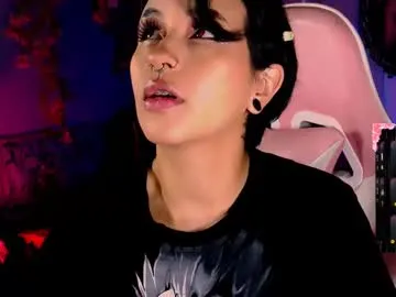 NaughtiestGal – webcam model profile photo Image 3