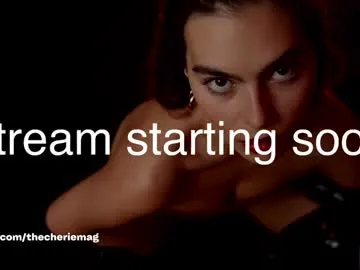 LunaValdez – webcam model profile photo Image 2