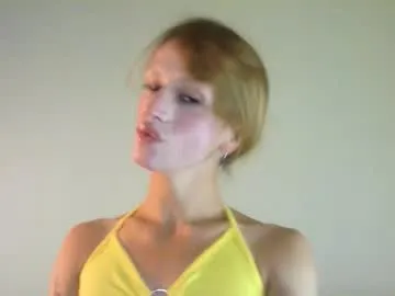 JenCarter – webcam model profile photo Image 14