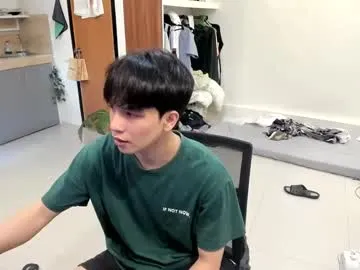 AylaRosell – webcam model profile photo Image 6