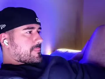 str8gaywannaplay – webcam model profile photo Image 5