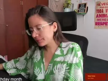 CamilaSantos – webcam model profile photo Image 8