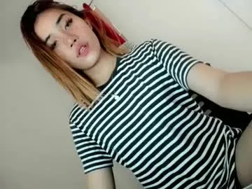 RoxanneWill – webcam model profile photo Image 15