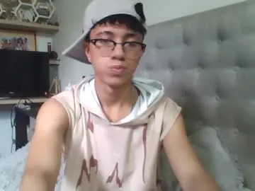 paroncho – webcam model profile photo Image 3