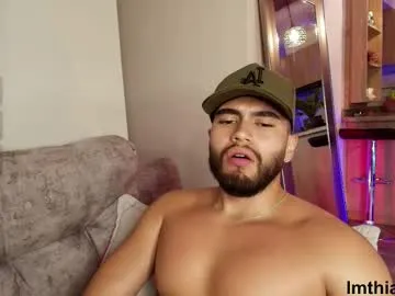 pizza_biceps – webcam model profile photo Image 2