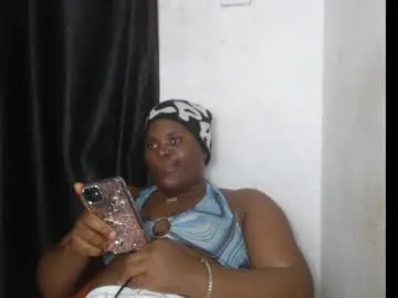 SofyLuuk – webcam model profile photo Image 5