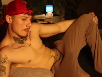 curlytwinkboy – webcam model profile photo Image 8