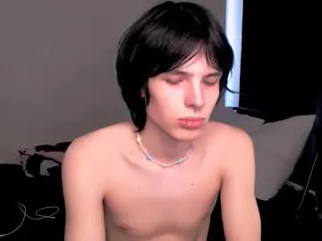 CassieGil – webcam model profile photo Image 4