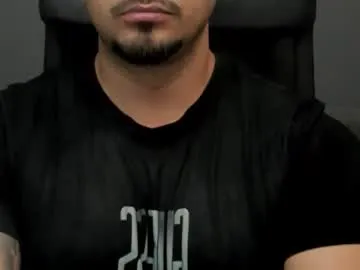 otouhu76 – webcam model profile photo Image 14