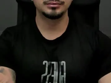 otouhu76 – webcam model profile photo Image 8