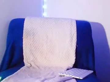 LuannaGray – webcam model profile photo Image 12