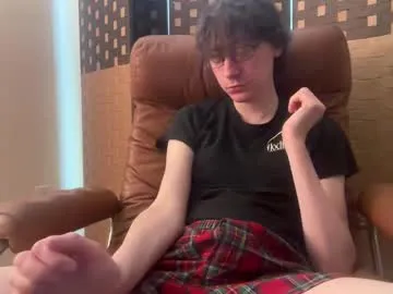 AvaMaddisson – webcam model profile photo Image 3