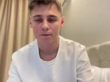 CarinaEstrada – webcam model profile photo Image 3