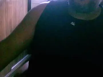 Donovan_Desmond – webcam model profile photo Image 10