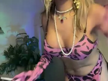 RossieAdams – webcam model profile photo Image 9