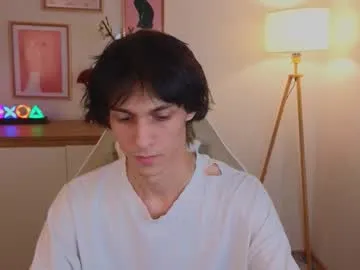 kai101010 – webcam model profile photo Image 2