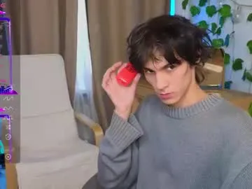 kai101010 – webcam model profile photo Image 6