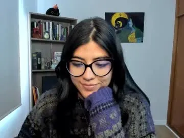 Amylewiss – webcam model profile photo Image 15