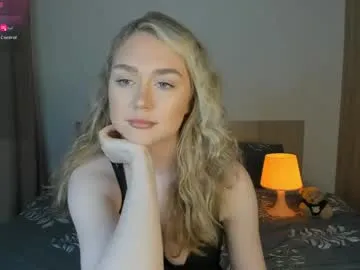 ChloeLuxX – webcam model profile photo Image 4