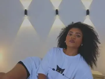 AmaraRice – webcam model profile photo Image 2