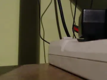 CurlyBloom – webcam model profile photo Image 5