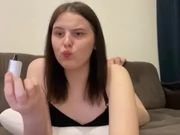 LilyDevelin – webcam model profile photo Image 7