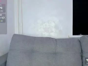 SandiSquirts – webcam model profile photo Image 2